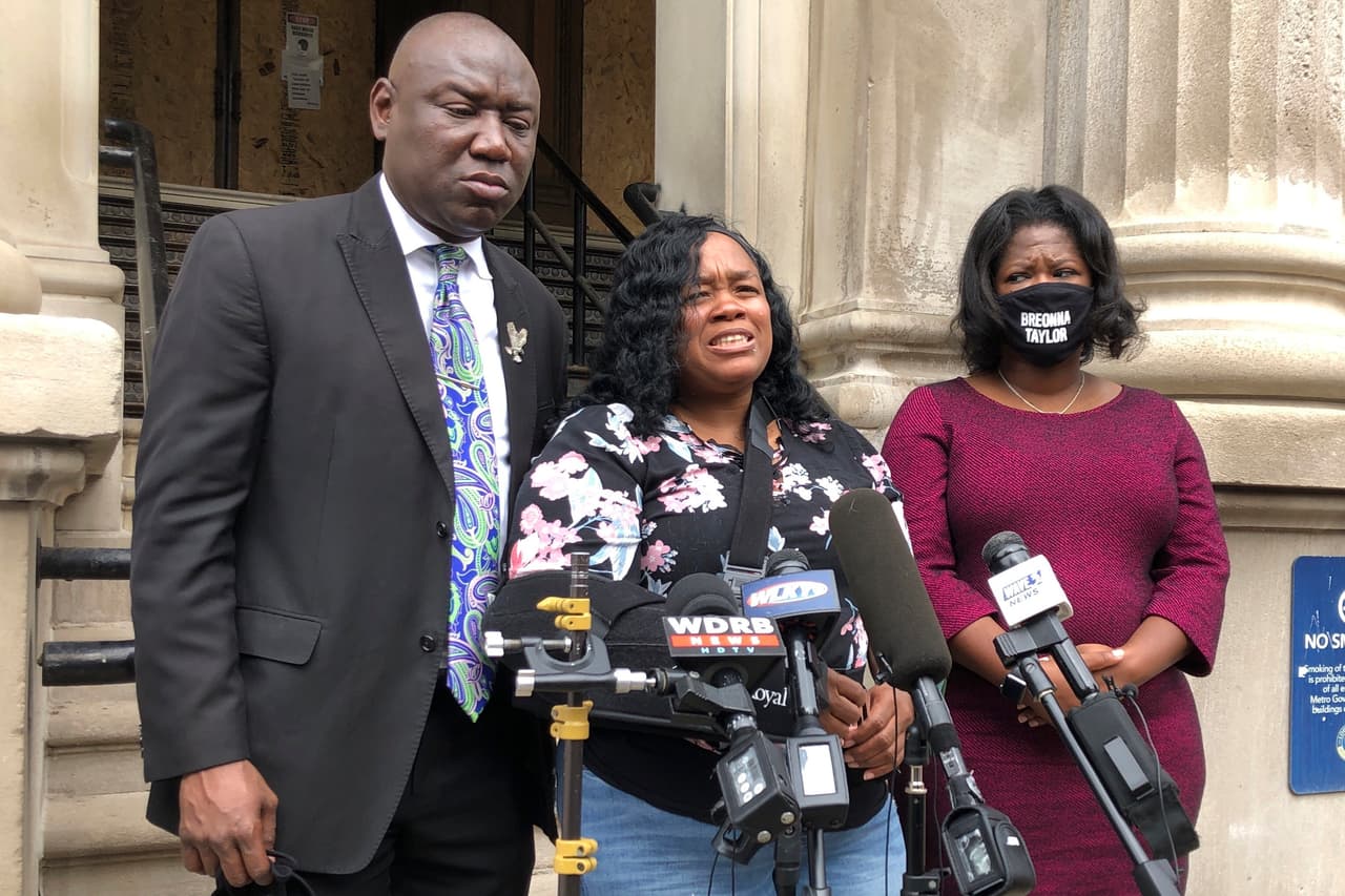 La ciudad de Louisville pagará $12 millones a la madre de Breonna Taylor y se compromete a llevar a cabo reformas policiales