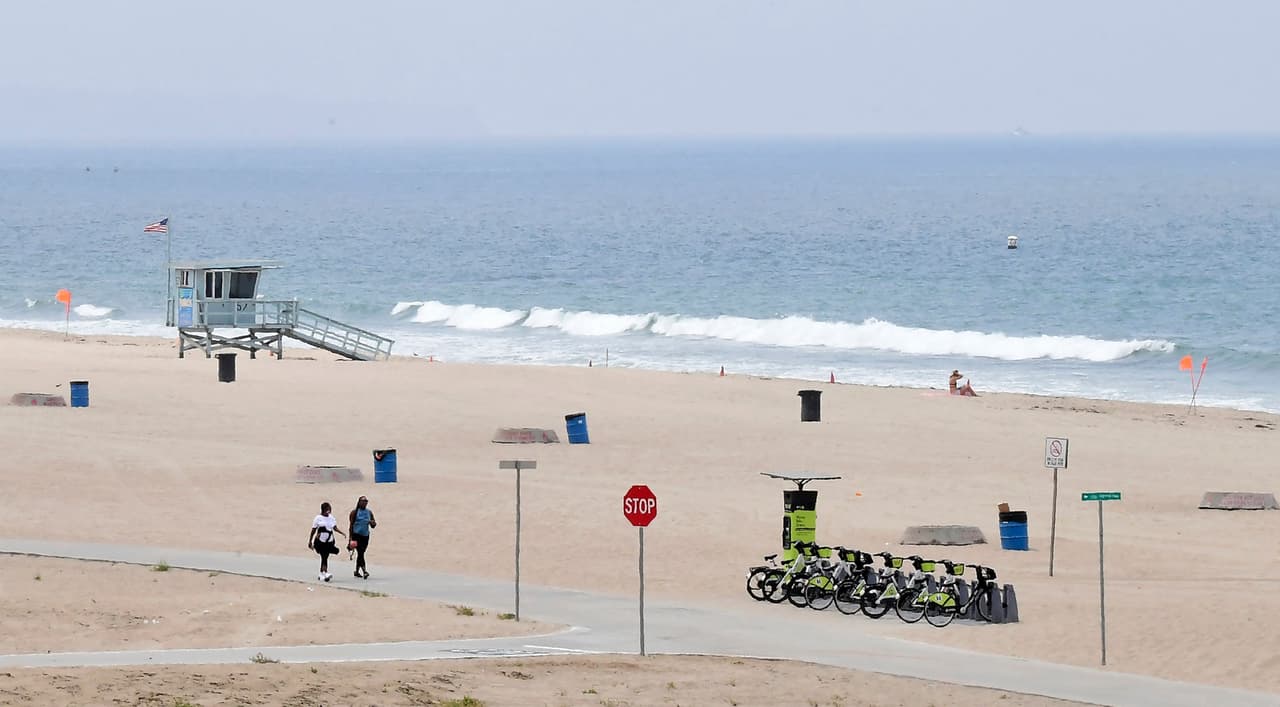 Reabren estas playas del sur de California tras gigantesco derrame de aguas negras
