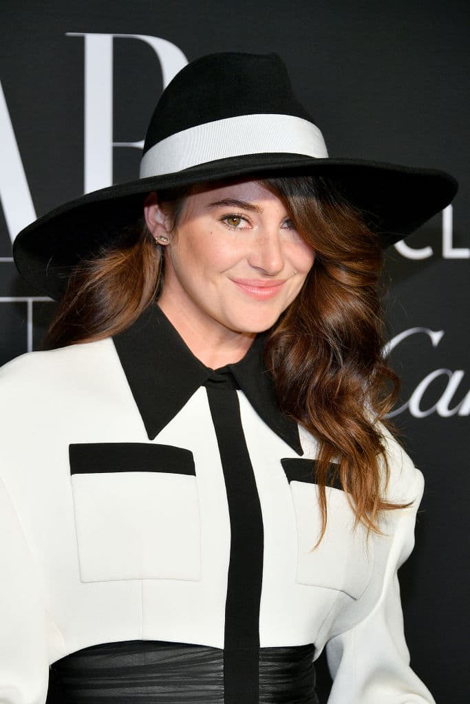 Ese mismo mes, Woodley criticó las afirmaciones "despreciadoras" sobre Rodgers.