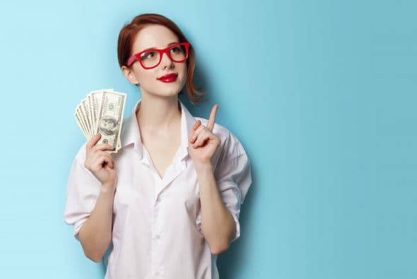 Es imperativo que los ingresos que cada uno disponga para los gastos de la casa sean iguales para todos, así que tus ‘roomies’ ideales deben contar con la manera de solventarlos.