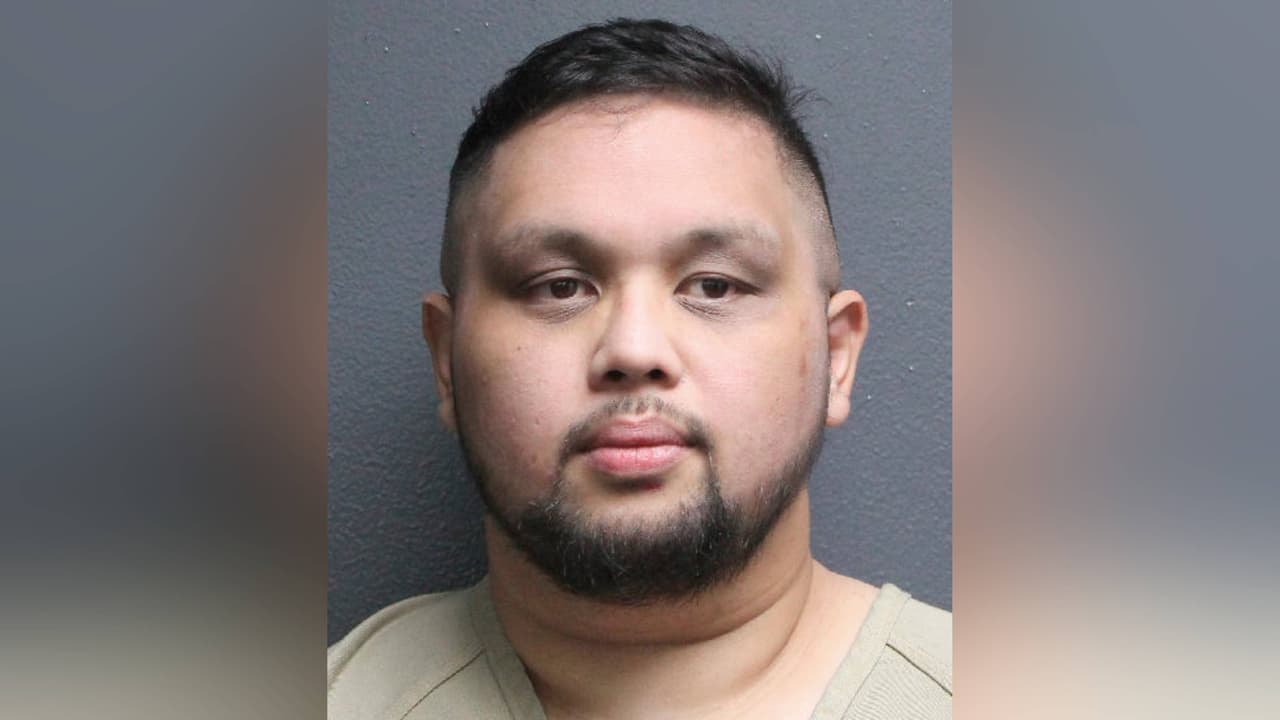 Asistente médico en clínica de Broward es acusado de grabar secretamente a pacientes en el baño 