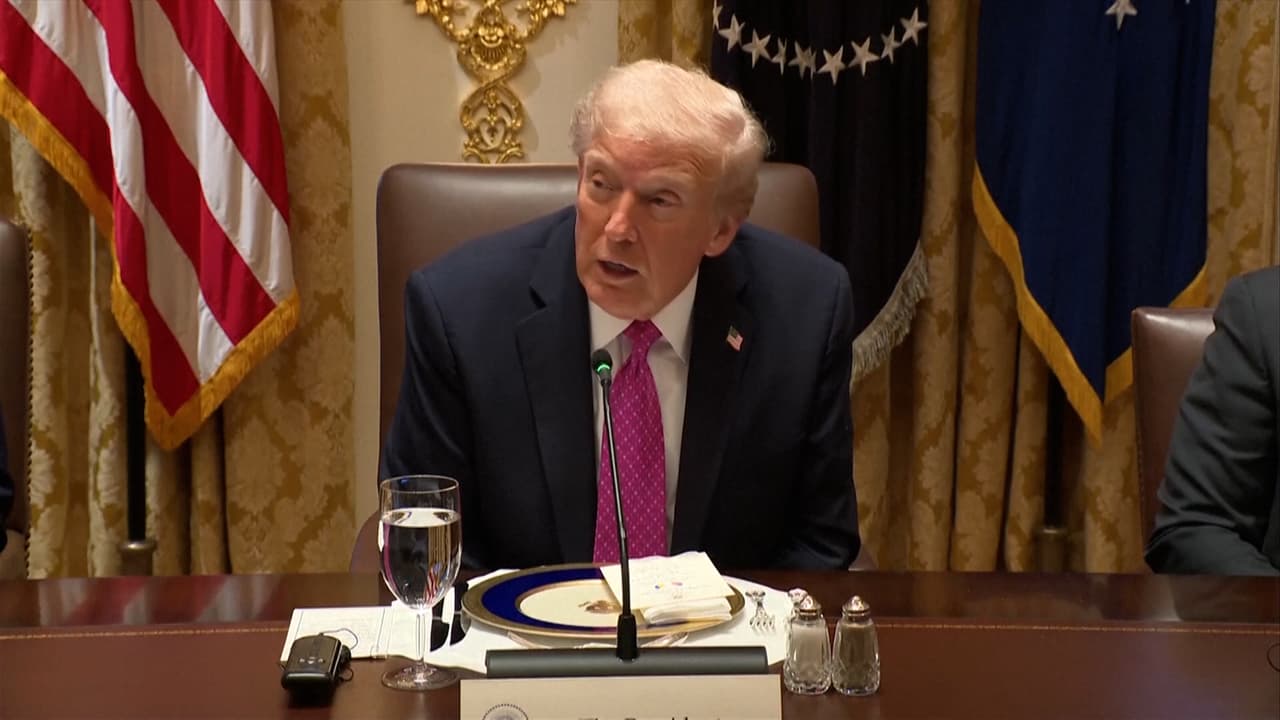 Trump dice que Maduro le ofreció acceso a los recursos de su país porque “no quiere jo#$% con EEUU”