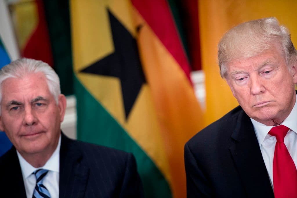 Trump niega que esté planeando sustituir al secretario de Estado, Rex Tillerson