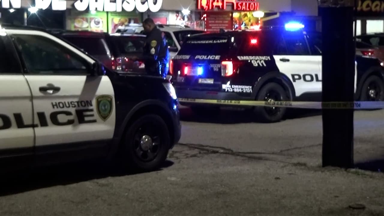 Muere un hombre baleado luego de una pelea afuera de un bar latino en Houston