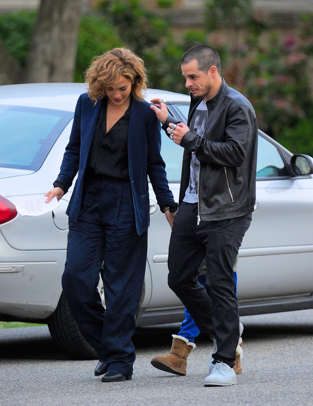 Casper se lleva muy biejn con los hijos de Jenni, por eso va con ellos para todos lados.