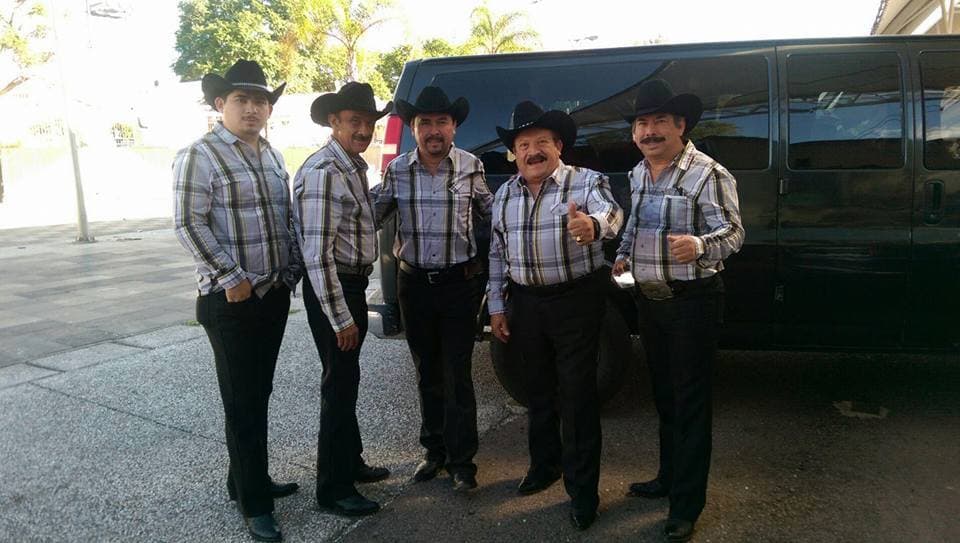 En la misma fiesta donde estaba Ramón Ayala también fueron detenidos Los Cadetes de Linares y el grupo Torrente Musical, según información publicada por People en Español.