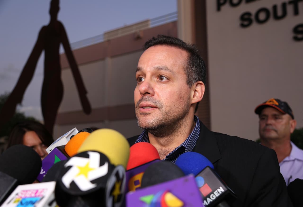 El pasado 25 de octubre, José Joel estuvo como invitado en 
<b><a href="https://www.tvazteca.com/aztecauno/venga-la-alegria/lo-ultimo/videos/jose-joel-cree-que-sarita-ha-actuado-como-lo-ha-hecho-por-malas-influencias-ademas-asegura-que-nunca-la-ha-llamado-asesina" target="_blank">'Venga la alegría'</a></b> y ahí negó que en algún momento la haya llamado así: "Llamar asesina a alguien 
<b>está muy canijo </b>[…] no, no, no, para nada (le dije eso)", aseguró el hijo mayor de José José en aquella ocasión.
<br>