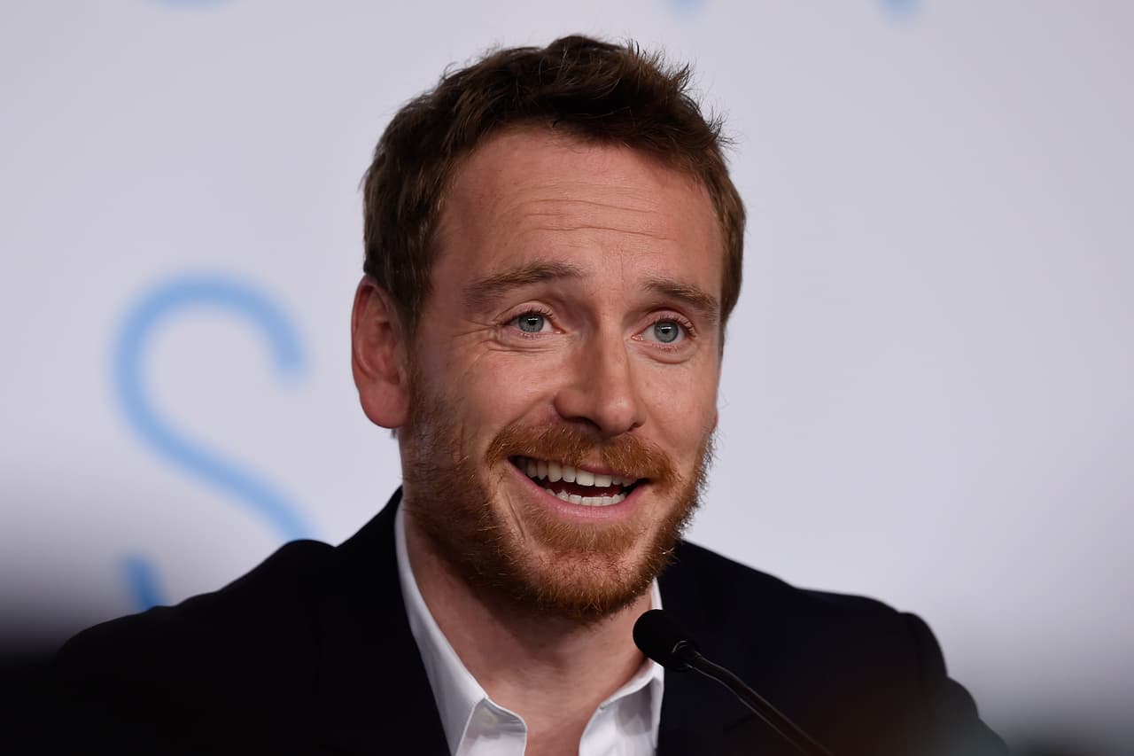 Terminando de contar un chiste de Pepito.