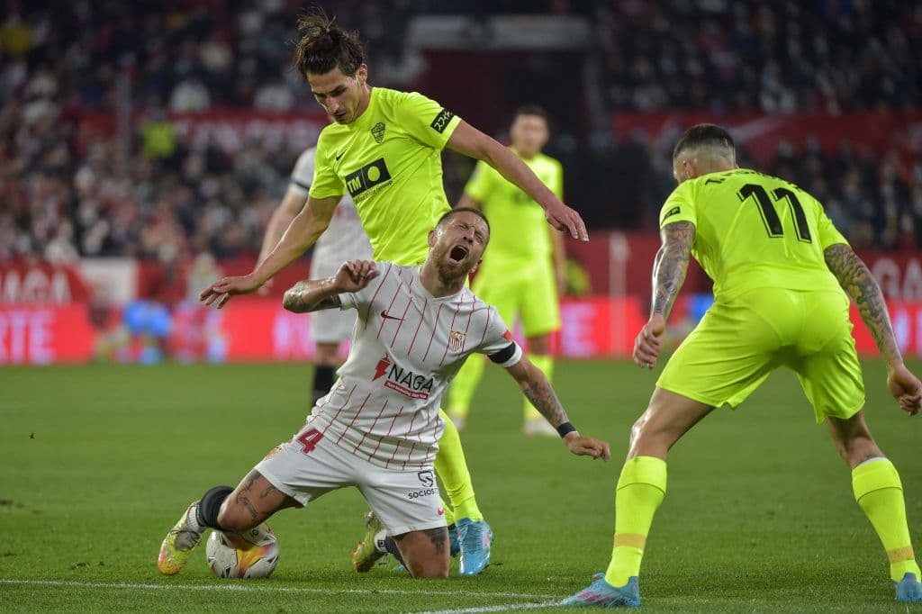 Papu Gómez y Rafa de Mir son los encargados de batir la portería de Edgar Badia para poner el 2-0 definitivo en el marcador y sumar tres importantes unidaes.