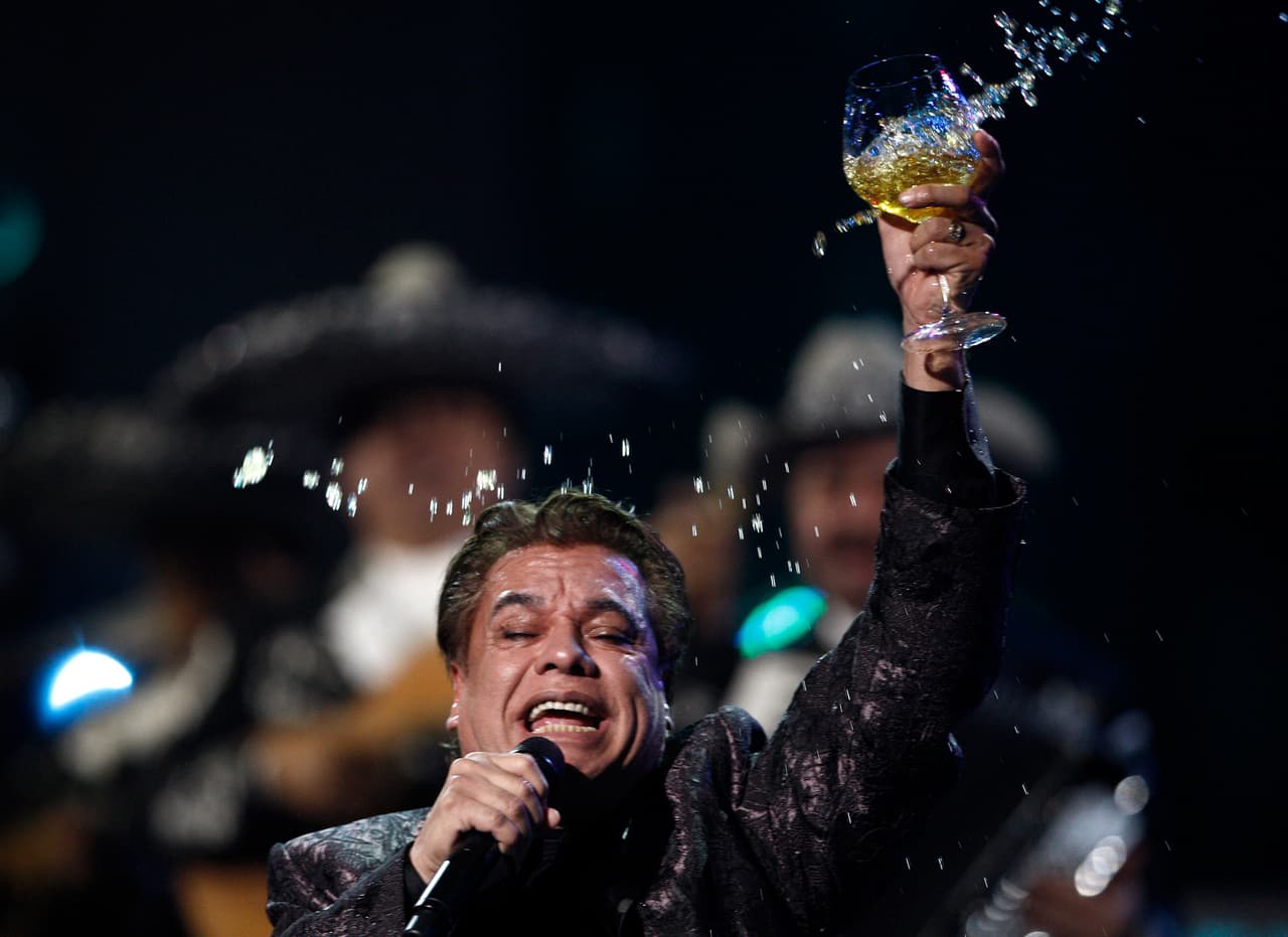 Las increíbles etapas musicales de Juan Gabriel