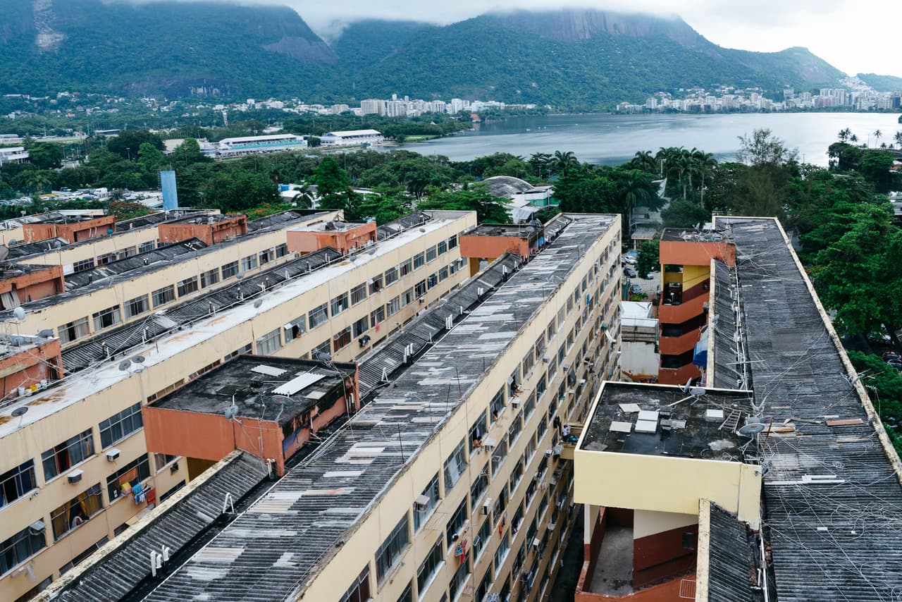 Si bien Alex Sandro de Souze Mota, un 
<a href="https://www.univision.com/temas/carcel">preso </a>brasileño de 30 años, sabía que las poco más de dos décadas que tendría que pasar dentro de la Penitenciaría Estatal Cruzeiro do Oeste (PECO) de la ciudad de Paraná serían difíciles de transitar, 
<b>nunca imaginó que allí sería asesinado brutalmente. </b>
<br>