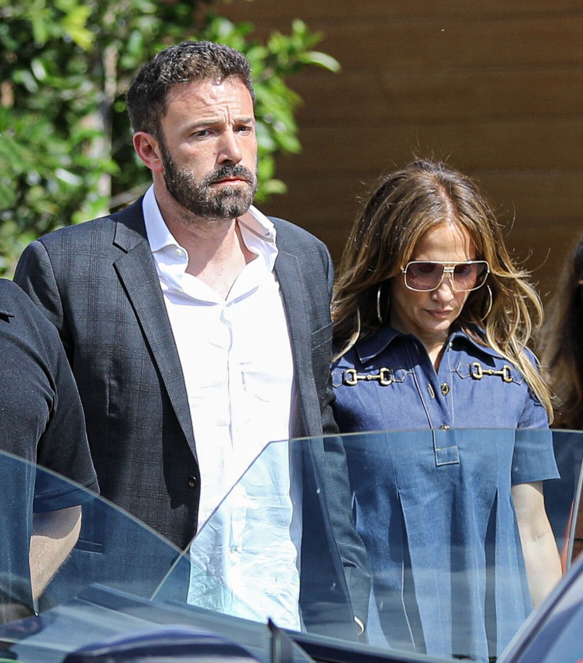 La pareja estaba tomada de la mano mientras llegaban a almorzar a Soho House en Malibú el pasado sábado 14 de mayo. 
<br>