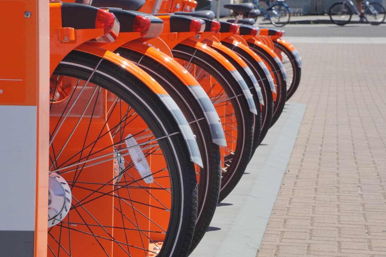 En el conteo, Chicago es seguida de: Portland, Oregon; San Francisco, California; San Diego, California; Seattle, Washington; Madison, Wisconsin; Nueva York, Nueva York; Denver, Colorado; Boise, Idaho y Minneapolis, Minessota como las diez mejores ciudades para llevar un estilo de vida activo y saludable.