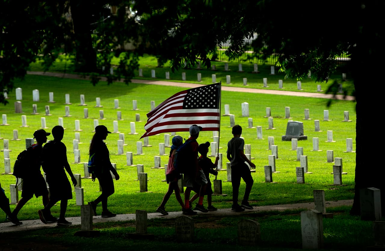 <b>3.- No siempre se llamó Memorial Day</b>
<br>
<br>Inicialmente, el día de conmemoración a los veteranos fallecidos como el Día de la Decoración.
<br>