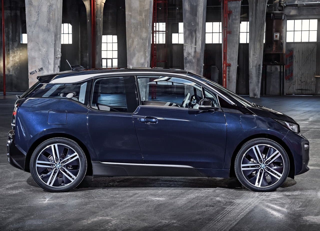 <h3 class="cms-H3-H3">4. BMW i3 </h3>
<br>Depreciación promedio después de cinco años: 70.9%
<br>Precio sugerido al consumidor en 2014: $42,275
<br>Valor promedio actual: $12,302