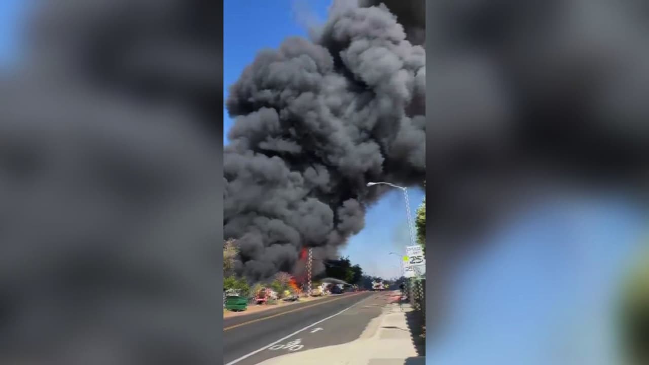 Incendio forestal destruye una propiedad y provoca la suspensión de clases en Winton