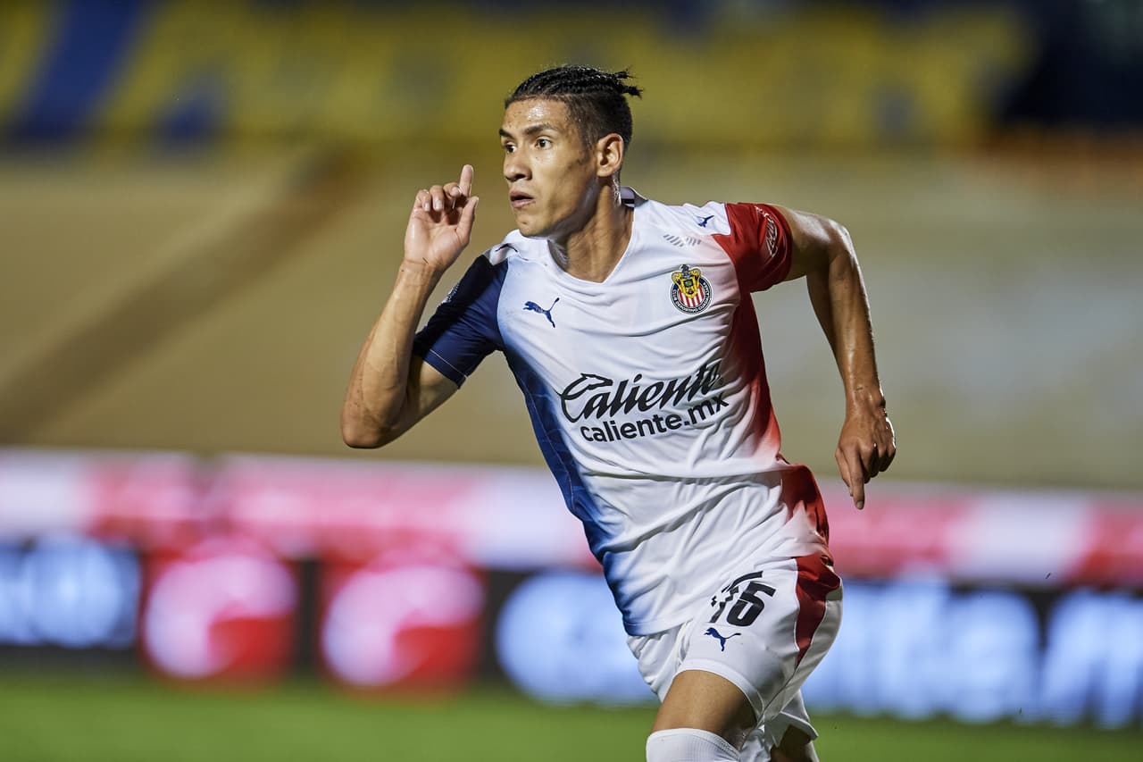 Chivas rompe la ‘maldición’ y saca tres puntos del ‘Volcán’