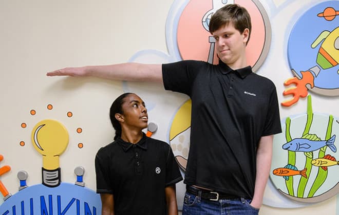 De Miami el adolescente más grande del mundo