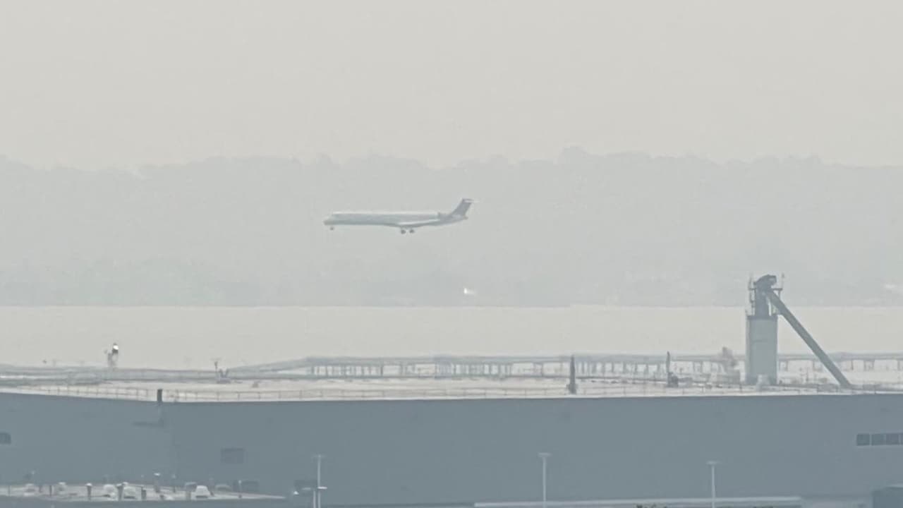 Retrasos y cancelaciones: efectos de la mala calidad del aire en la actividad aérea del DMV