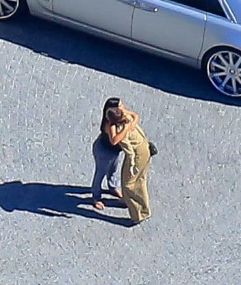 ¿La abrazaron para felicitarla por su cumpleaños o por la excelente decisión que tomó?