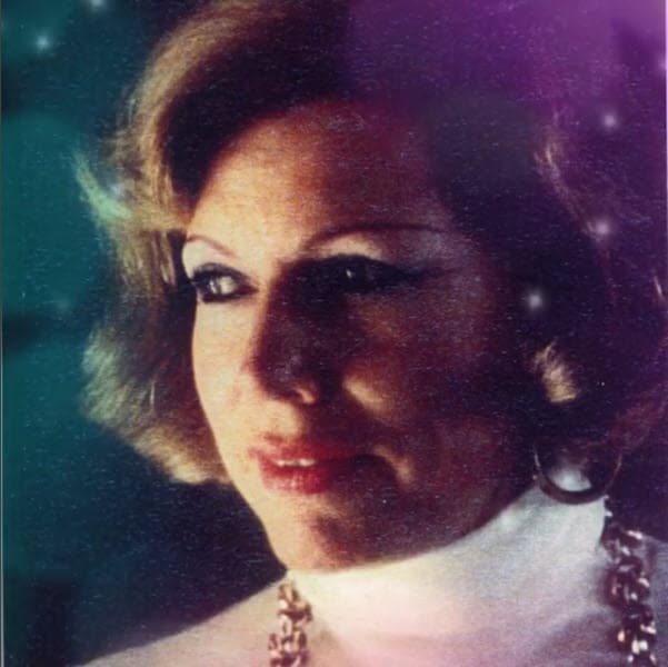 La repentina muerte de Yolanda Miranda, madre de Thalía, tomó a la familia por sorpresa el 27 de mayo de 2011.