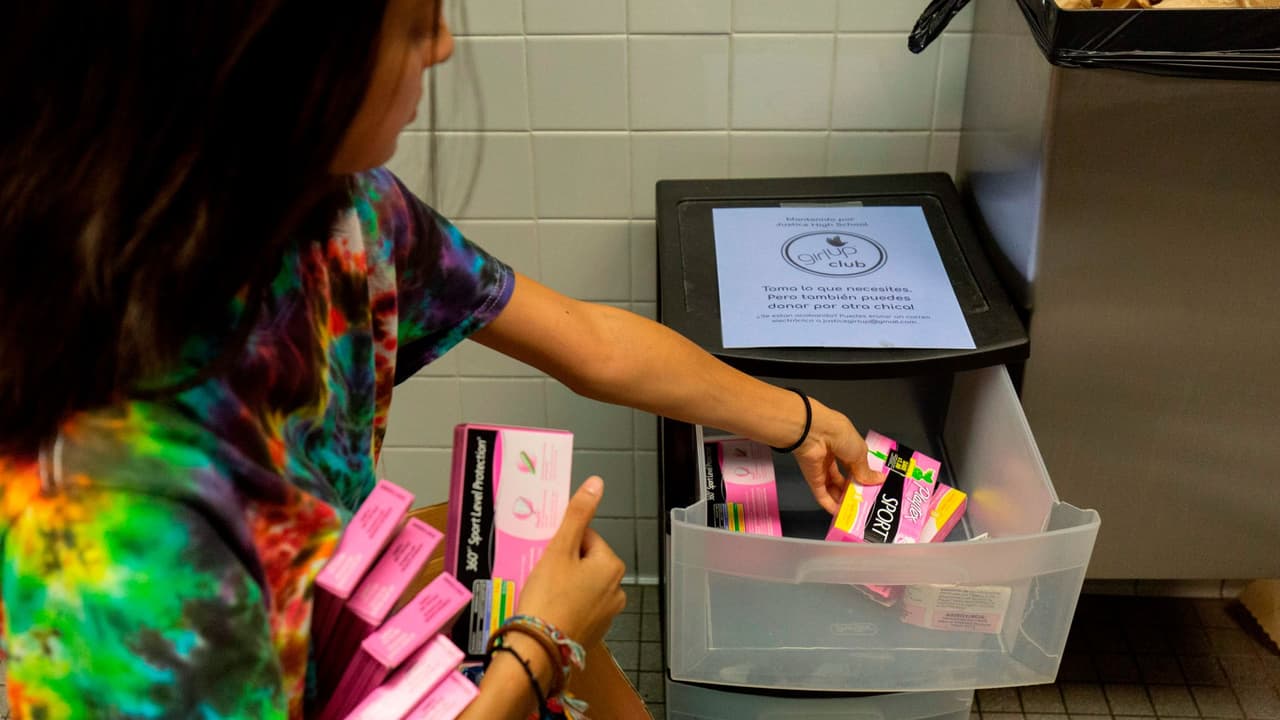 Santa Clara distribuirá productos para la menstruación gratuitos a las mujeres del condado