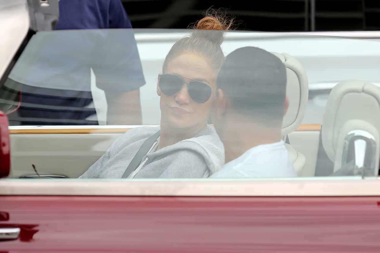 Jennifer López y Alex Rodríguez ya viven a plenitud su amor, algo que Selena y Justin podrían hacer realidad este 2018.