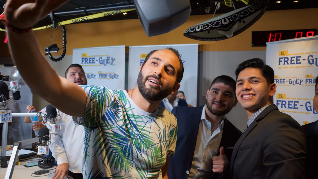 Originarios de Tijuana, México, 
<a href="http://www.univision.com/musica/regional-mexicano/integrante-de-alta-consigna-involucrado-en-hechos-violentos-esta-fuera-de-la-agrupacion-momentaneamente"><b>Alta Consigna</b></a> tiene nueva casa disquera y su música romántica enamoró a 
<a href="http://www.univision.com/temas/la-bronca"><b>La Bronca</b></a>.