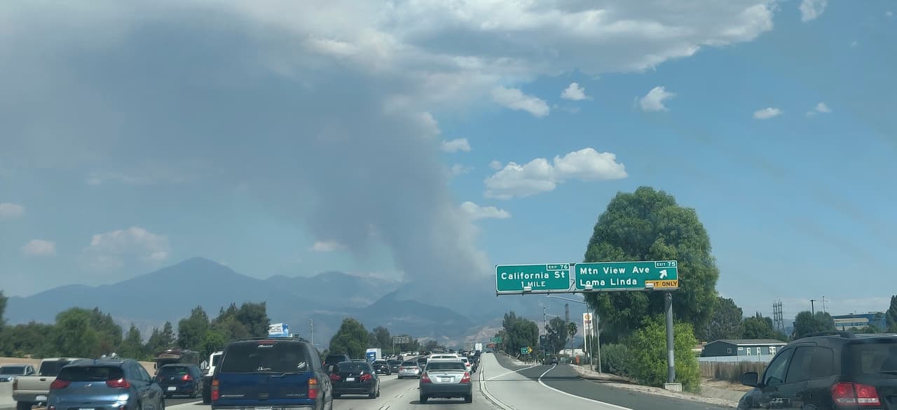 El
<b> <a href="https://www.univision.com/local/los-angeles-kmex/ordenes-de-evacuacion-debido-al-incendio-de-el-dorado-que-ha-consumido-800-acres-en-yucaipa">incendio El Dorado inició 5 de septiembre</a></b> cuando se realizó una fiesta realizada en El Dorado Rannch Park en la ciudad de Yucaipa.