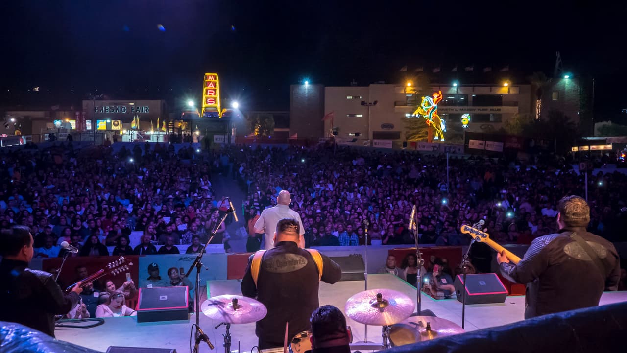 El toque final a la gran feria de Fresno con musica en Español.