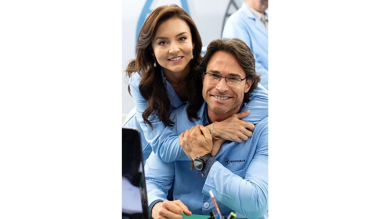 <b>#1 Angelique Boyer y Sebastián Rulli</b>
<br>Angelique Boyer y Sebastián Rulli son una de las parejas más estables del espectáculo con una 
<a href="https://www.univision.com/famosos/la-historia-de-amor-de-angelique-boyer-y-sebastian-rulli-fotos">historia de amor de más de 7 años.</a> 
<br>