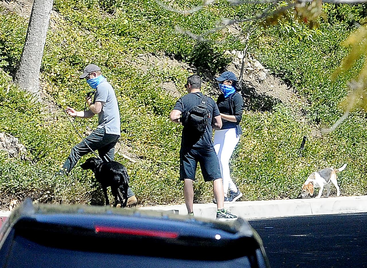 No está claro si esa información corresponde a las nuevas afirmaciones que contiene el libro. 
<br>