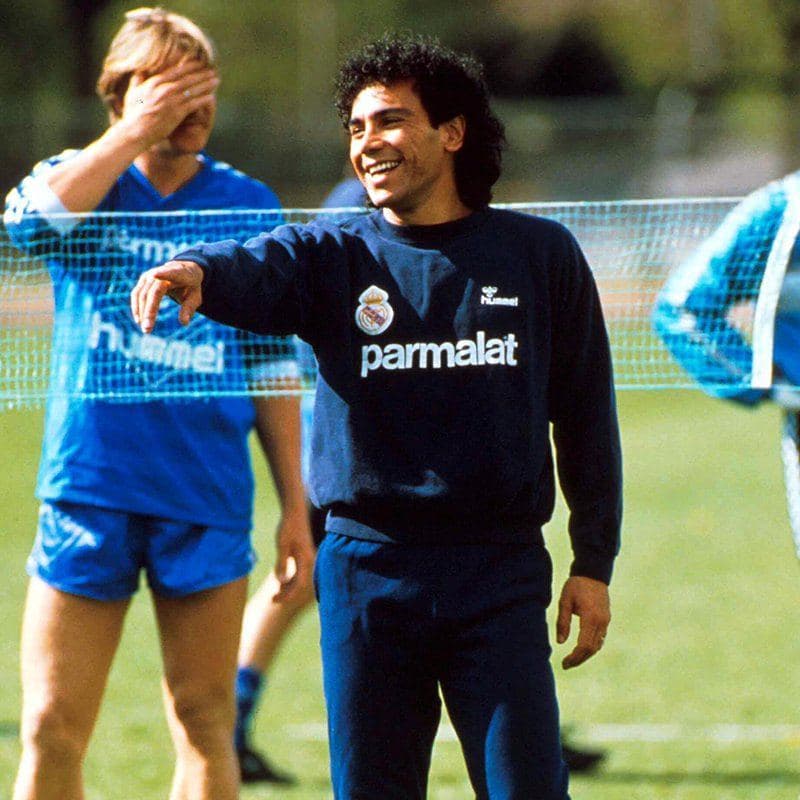 Lo cual le hizo ganar el Trofeo Don Balón en la temporada 1989-90, la mejor a nivel individual con el Real Madrid.