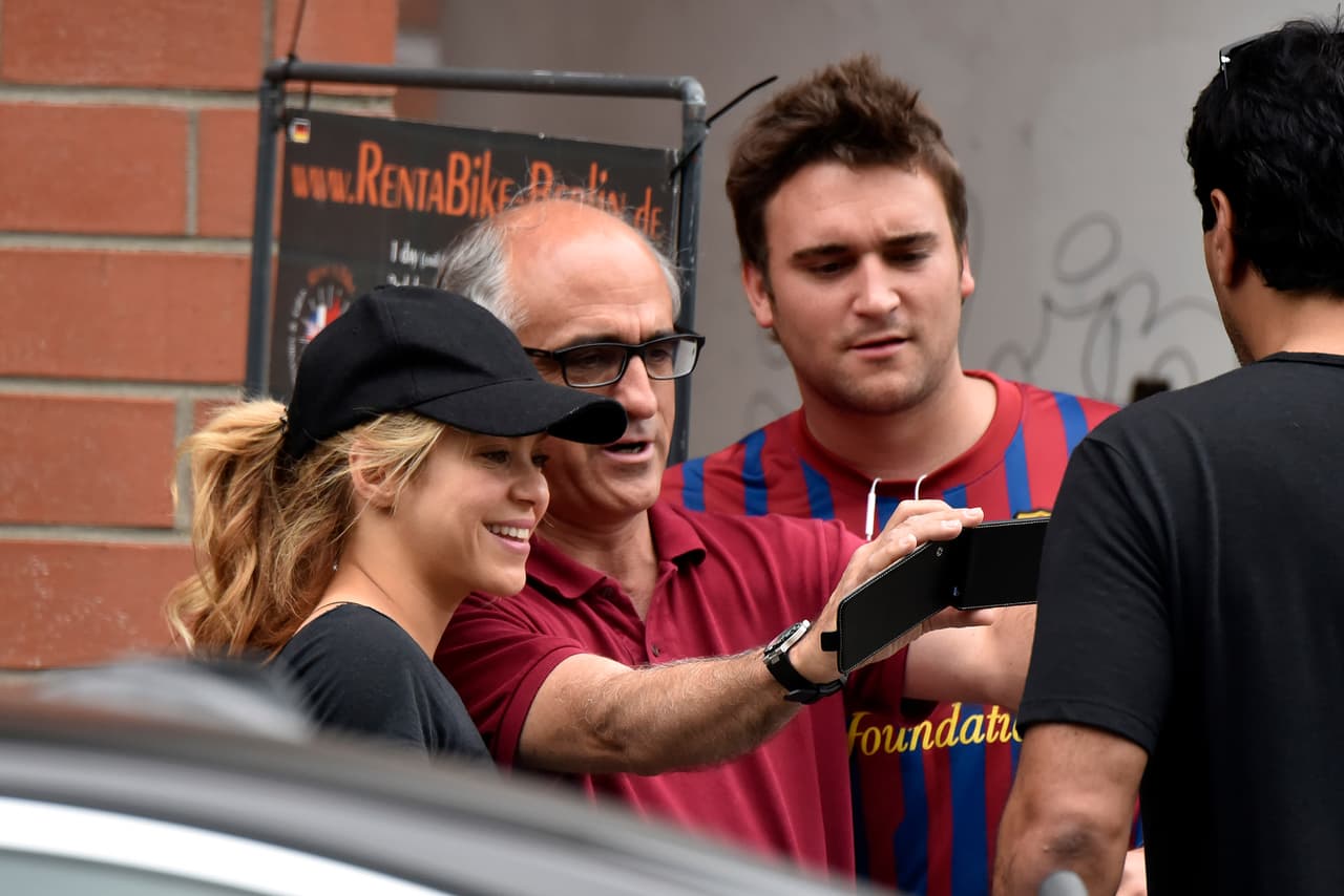 Nada creída, Shakira se portó de lo más linda con sus fans.