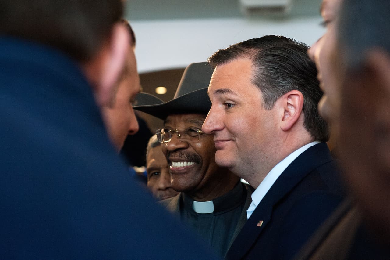 Cómo un comentario contra "valores liberales" de Nueva York afecta a Cruz entre los conservadores