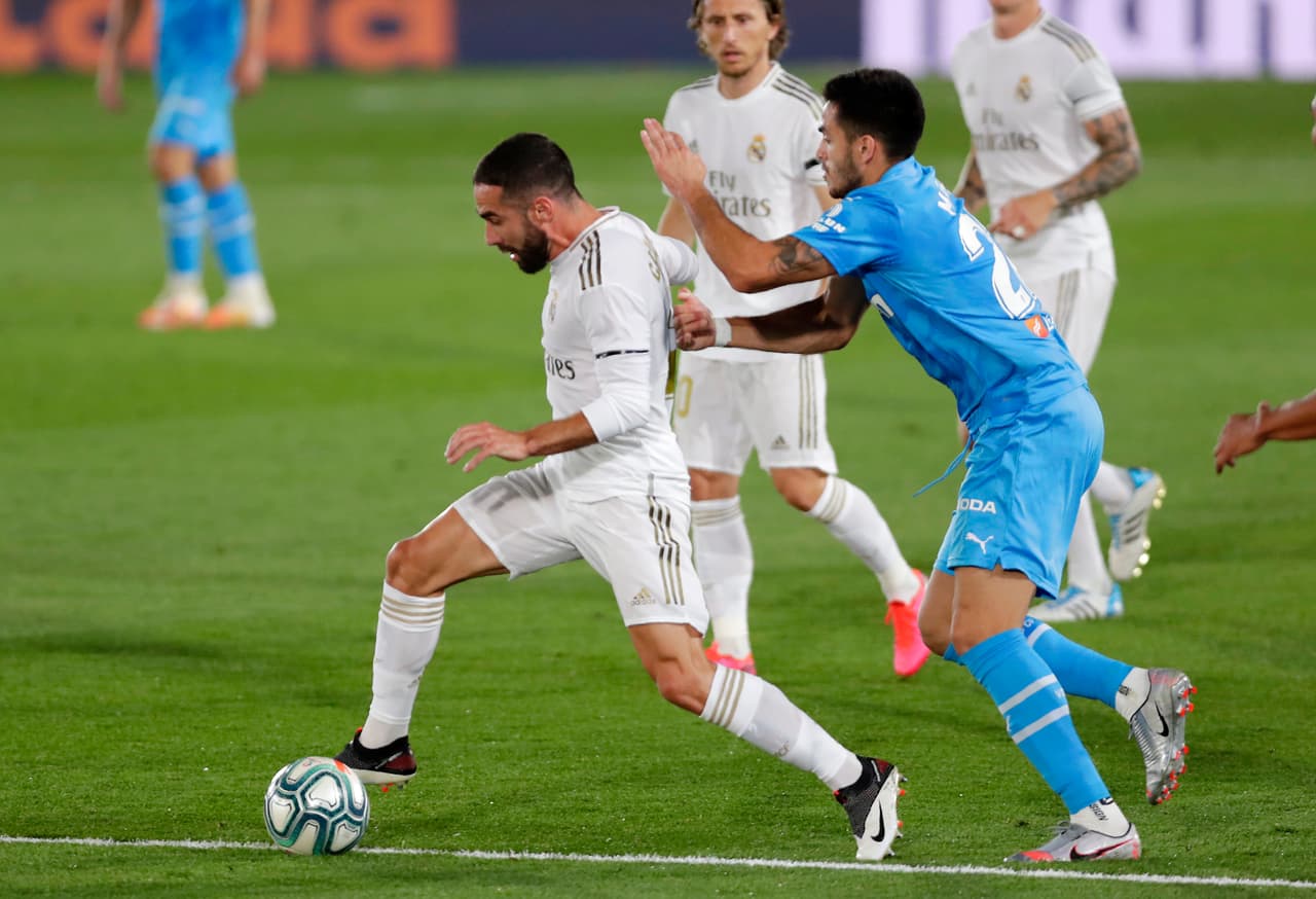 Los merengues lucieron tuvieron más la pelota y oportunidades de gol más claras que los visitantes.