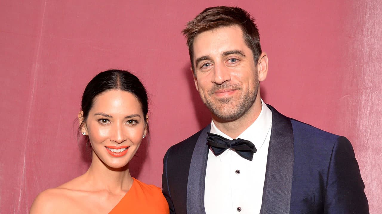 Aaron Rodgers y Olivia Munn