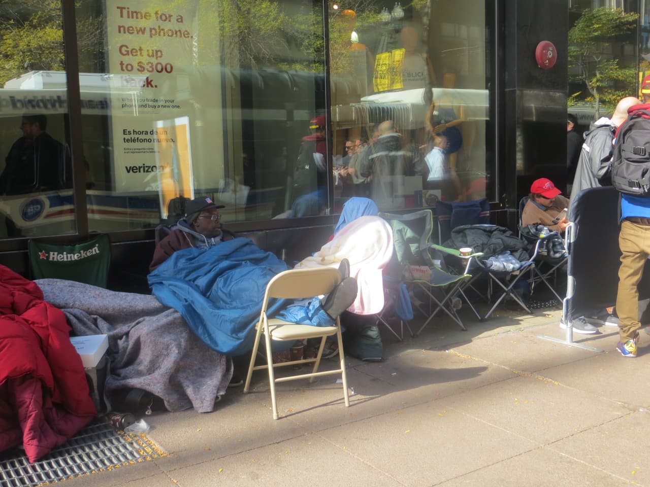 Aún no se ha revelado muchos detalles de la inauguración de la tienda de Chicago hay mucha expectativa en la ciudad.