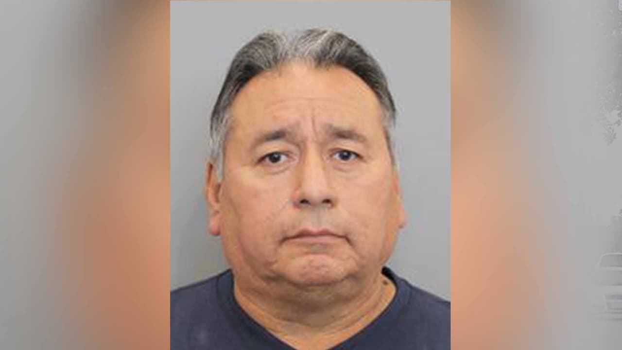 Conrad Estrada Valdez está acusado de agresión sexual