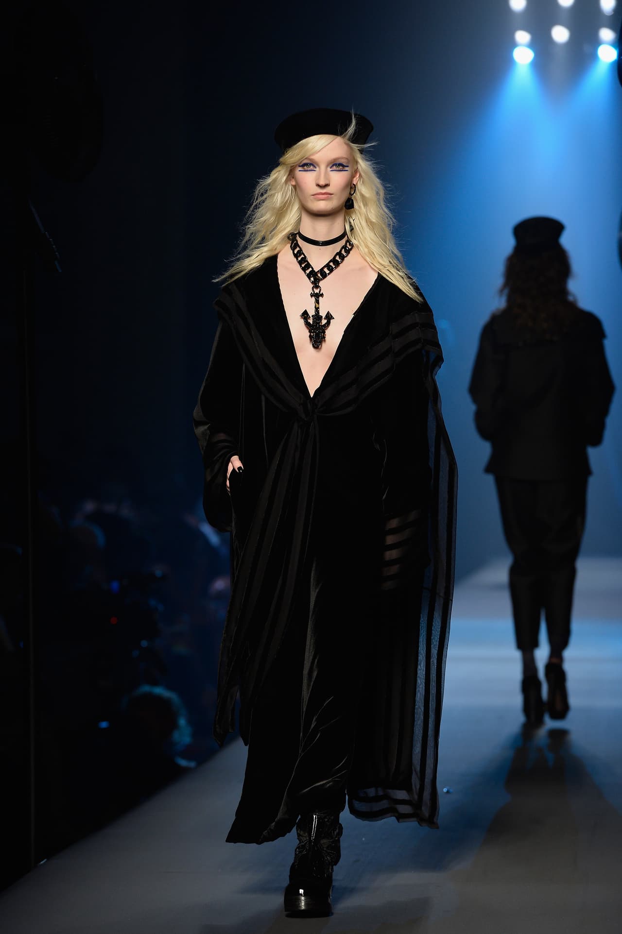 Jean Paul mostró la colección por la que aún ostenta el título del ‘enfant terrible’ de la moda francesa.