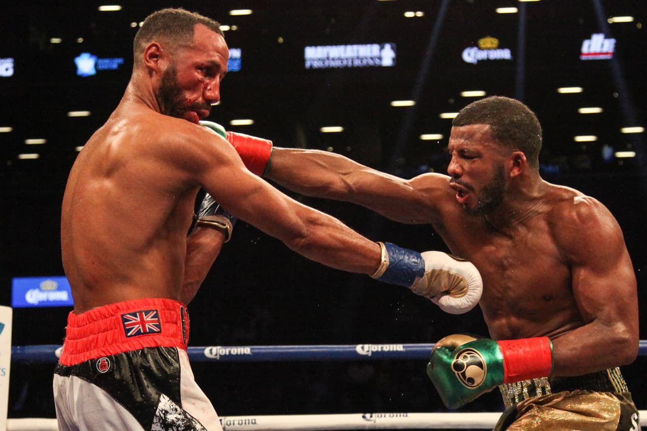 Pero tras cinco rounds, Boadou Jack mostró otra cara y comenzó a tener un mejor boxeo que en ocasiones provocó que James atacara menos.
<br>