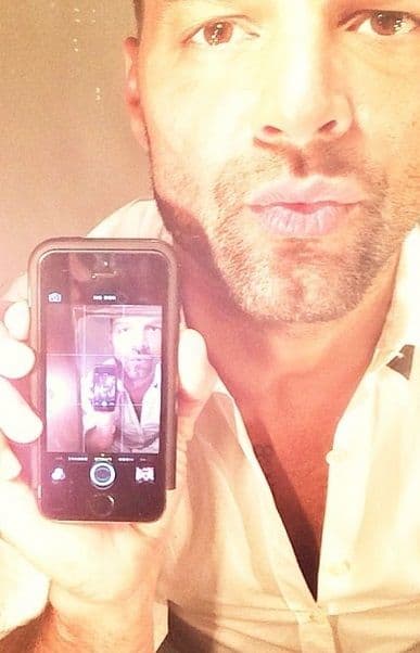 Sus fanáticos celebran cada muestra de cariño como esta. Lo cierto es que Ricky es un bombón.