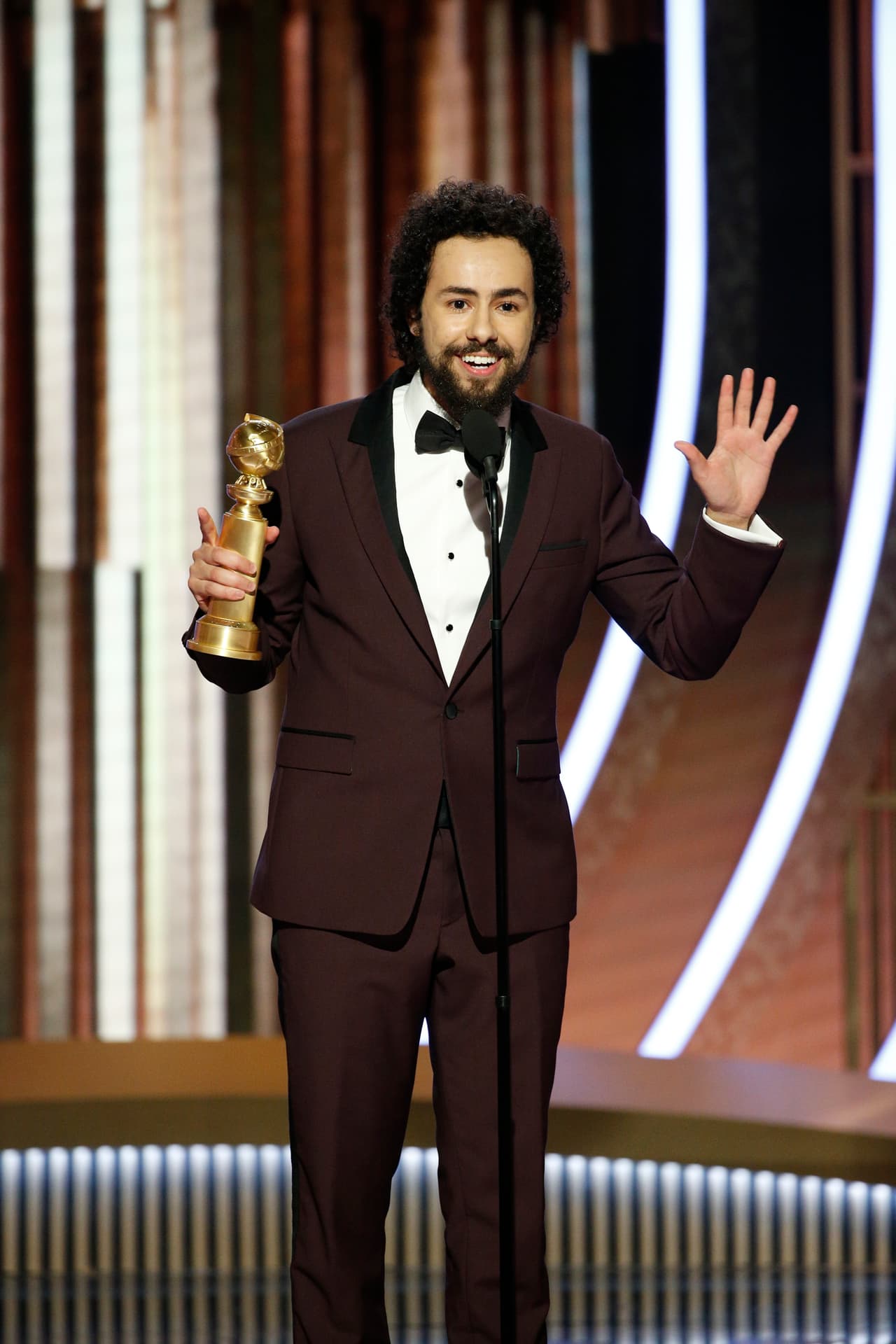 El primero en pisar el escenario en busca de su Golden Globe fue 
<b>Ramy Youssef, </b>quien
<b> </b>resultó electo Mejor actor de serie de televisión (musical o comedia) por su papel en 'Ramy'.
