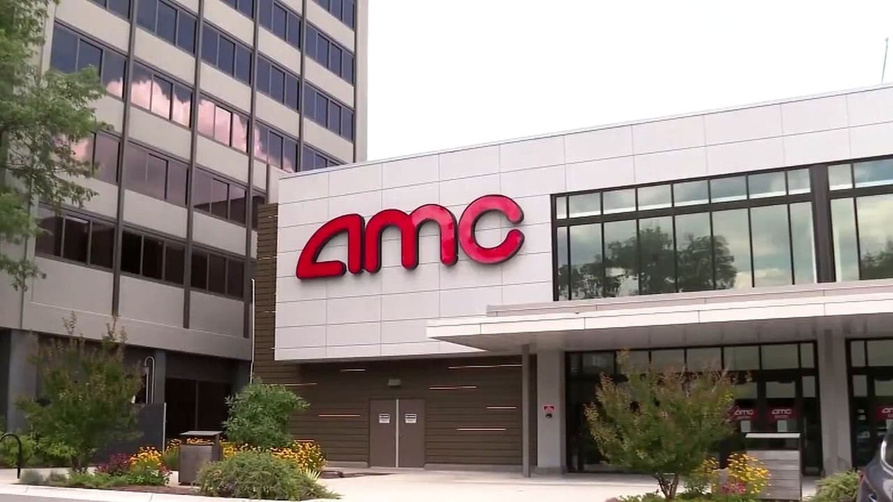 La cadena de cines AMC rompe récord histórico: Registra los mayores ingresos en sus 106 años de historia