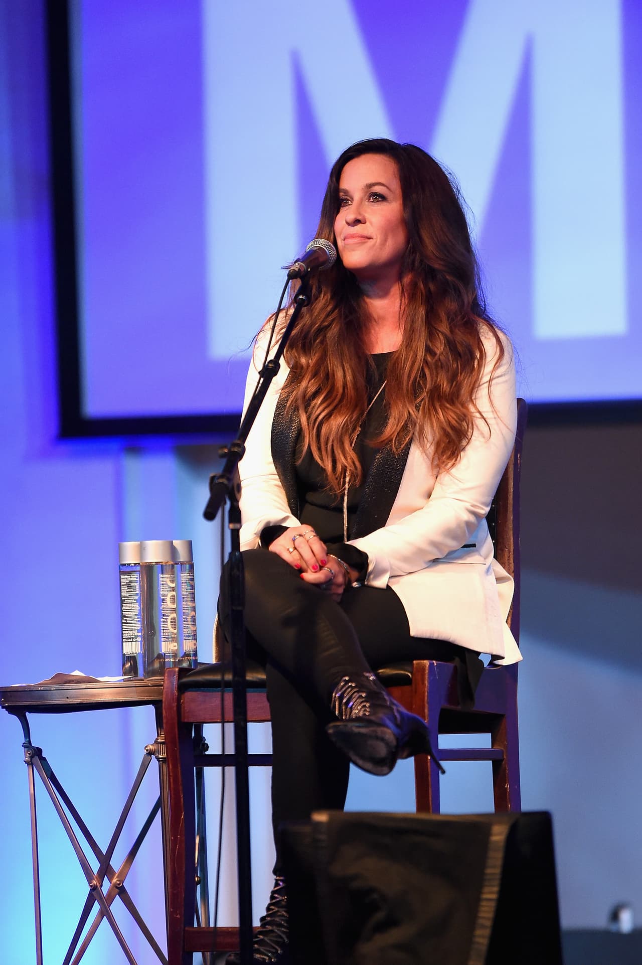 La cantante Alannis Morrisette confesó en 2009 que sufrió una violación durante su etapa adolescente.