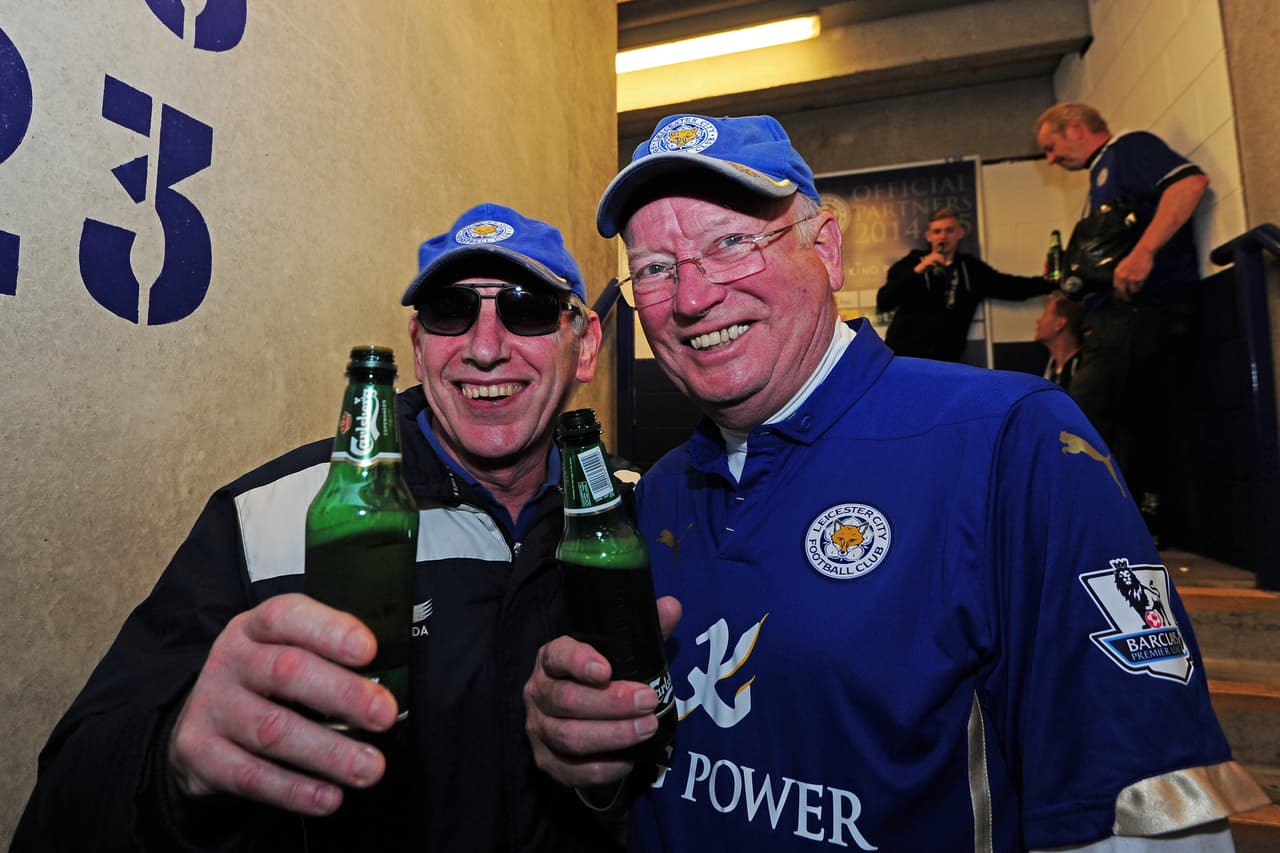 Leicester regalará cervezas a sus aficionados en el juego ante Manchester City 