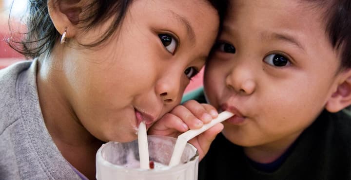 5 Steps for Teaching Kids How to Share From the Heart