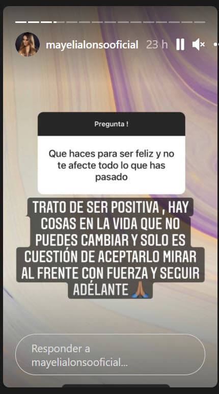 La ex de Lupillo Rivera le contestó que "trata de ser positiva" y que "acepta" que "hay cosas en la vida que no puedes cambiar". 
<br>