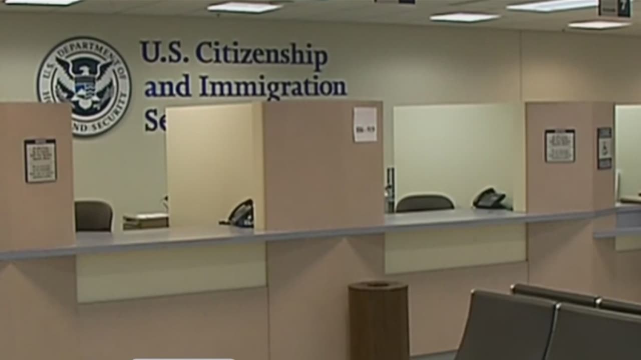 ACLU denuncia la deportación de inmigrantes acusados de contraer matrimonios falsos