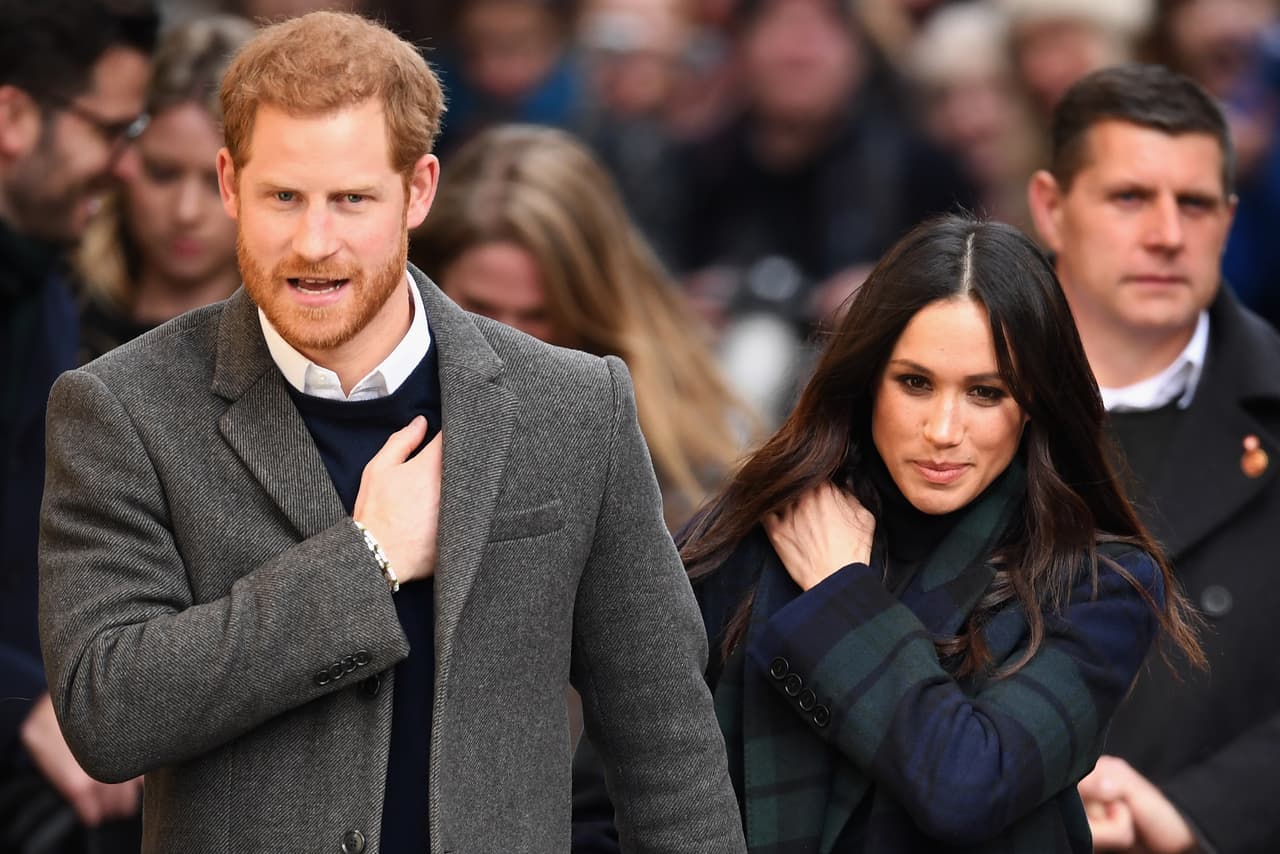 El príncipe Harry y la actriz Meghan Markle viajaron juntos por primera vez a Escocia, en su segundo viaje oficial en el Reino Unido.